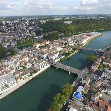 Apartment Le Panoramique - Centre-ville Melun